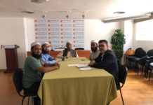 El President d’UCIDCAT es reuneix amb la junta de DARUL AMAL.