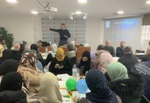 La primera sessió de la jornada de formació del professorat comença amb una participació exitosa